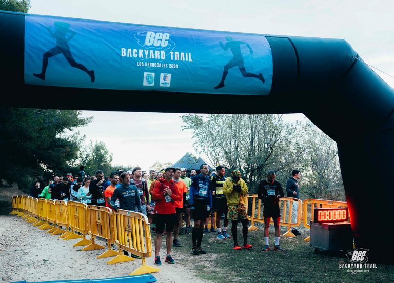 Bee-backyard-trail-zel21-losberrocales-2024