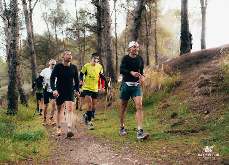 Zel21-Bee-backyard-trail-los-berrocales-2024